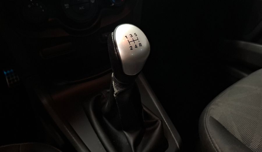 Ford Fiesta Kinetic Design 1.6 16V TITANIUM Hatchback 2011