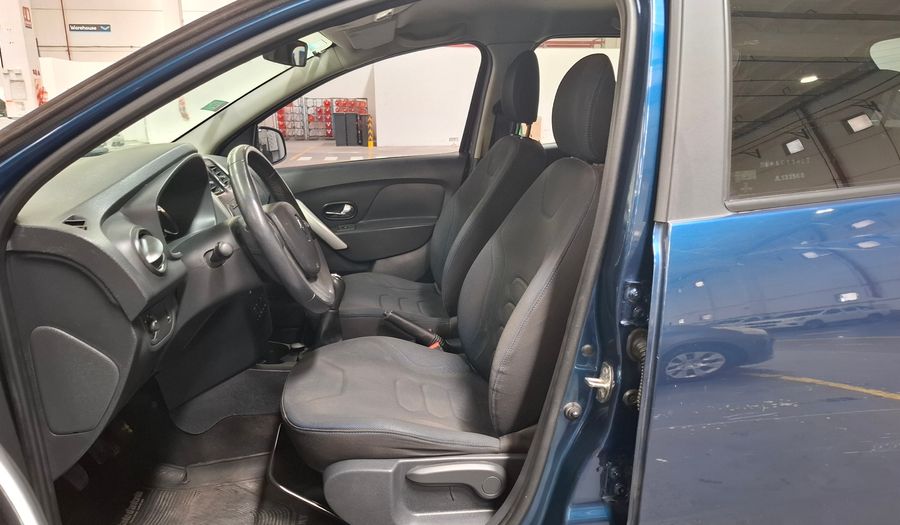 Renault Sandero 1.6 PRIVILEGE Hatchback 2017