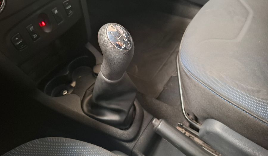 Renault Sandero 1.6 PRIVILEGE Hatchback 2017