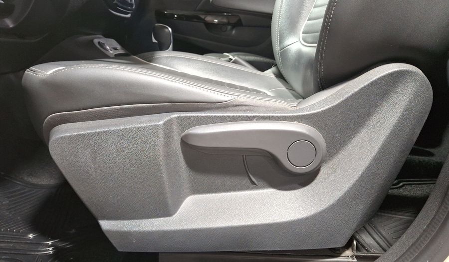 Renault Captur 2.0 ICONIC AUTO Hatchback 2018