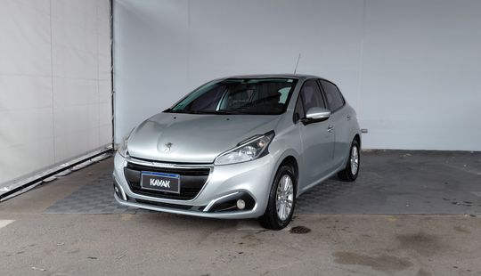 Peugeot • 208
