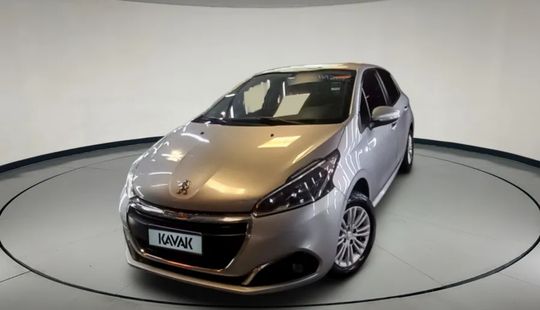 Peugeot • 208