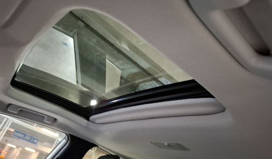 Toyota Prius 1.8 HEV PREMIUM AUTO Hatchback 2022