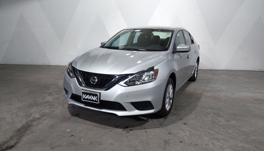 Nissan • Sentra