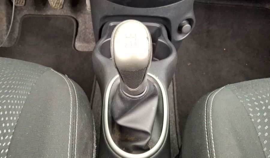 Nissan March 1.6 ADVANCE Hatchback 2020