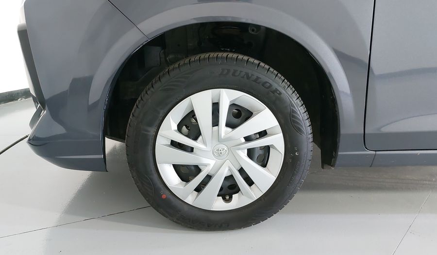 Toyota Avanza 1.5 LE Minivan 2024