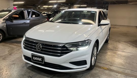 Volkswagen • Jetta