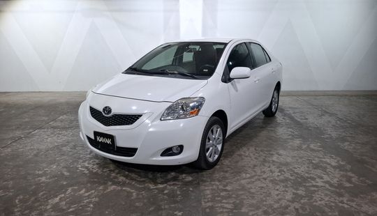 Toyota • Yaris