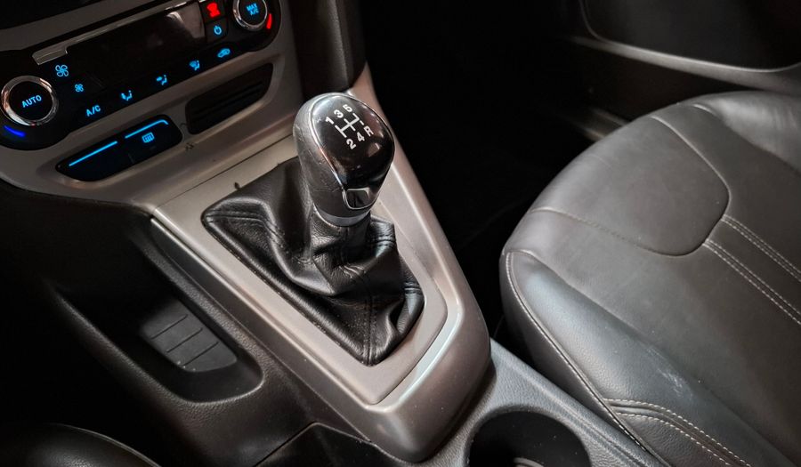 Ford Focus Iii 2.0 SE PLUS Hatchback 2014