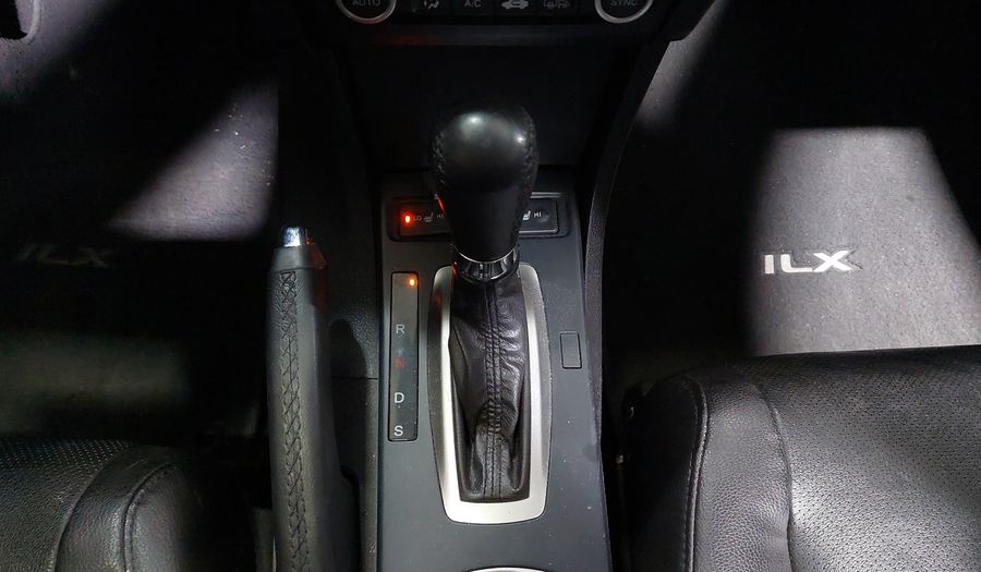 Acura Ilx 2.4 TECH AT Sedan 2016