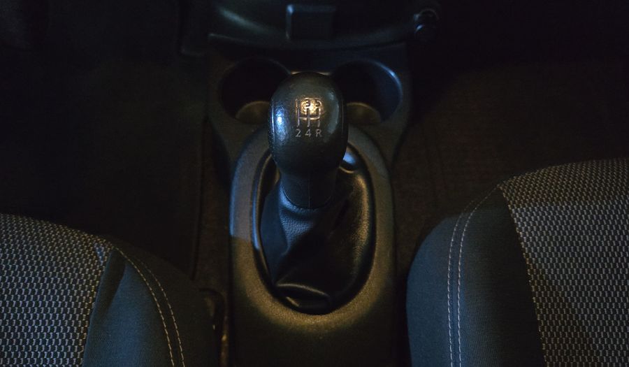 Nissan Versa 1.6 SENSE Sedan 2019