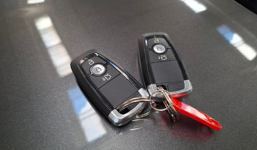 Ford Mondeo 2.0 VIGNALE HYBRID AUTO Sedan 2020