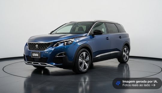 Peugeot • 5008