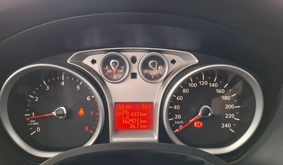 Ford Focus Ii 1.6 TREND Hatchback 2011