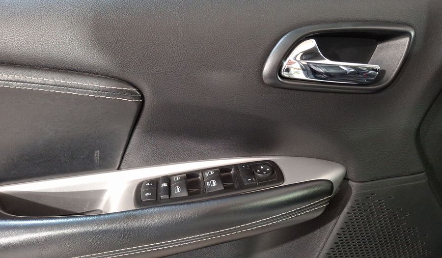 Dodge Journey 2.4 SXT+ 5 PASAJEROS Suv 2015