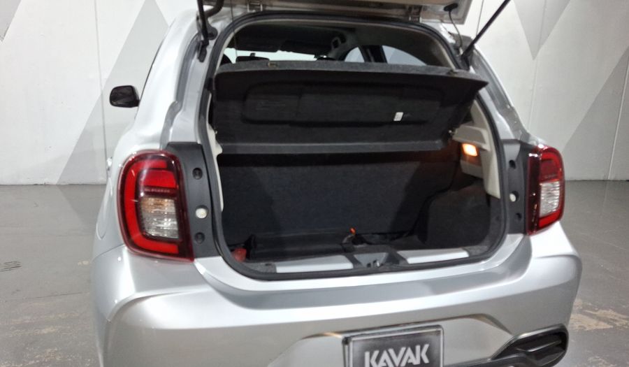 Nissan March 1.6 EXCLUSIVE Hatchback 2022