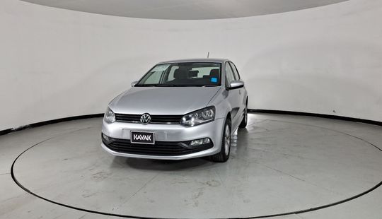 Volkswagen • Polo