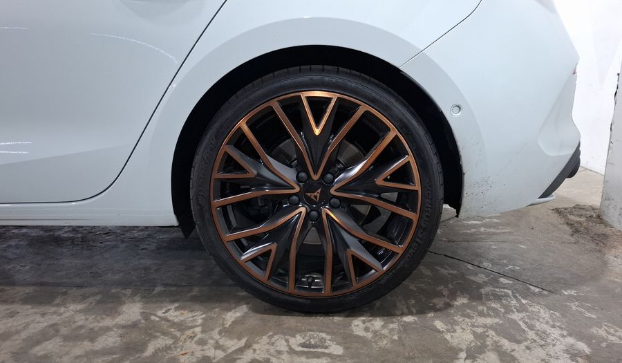 Cupra Leon 2.0 300HP DCT Hatchback 2024