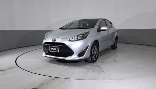 Toyota • Prius C