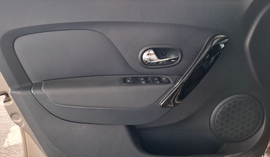 Renault Sandero Stepway 1.6 INTENS Hatchback 2023