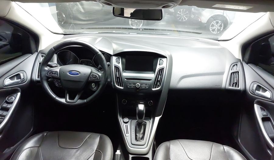 Ford Focus 2.0 SE FLEX AT Hatchback 2017