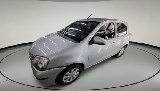 Toyota • Etios