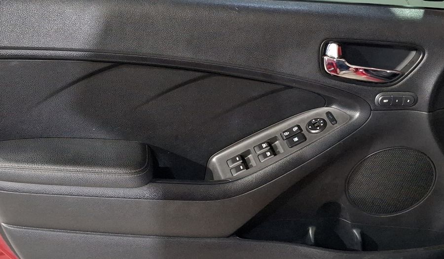 Kia Forte 2.0 SX MT Hatchback 2017