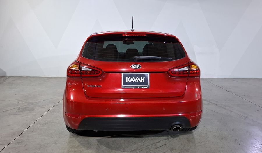 Kia Forte 2.0 SX MT Hatchback 2017