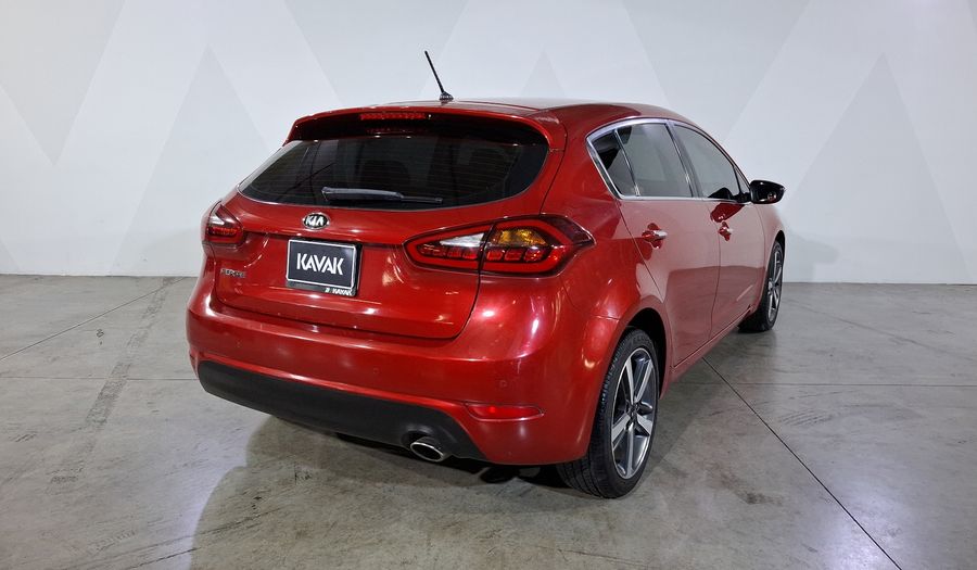 Kia Forte 2.0 SX MT Hatchback 2017