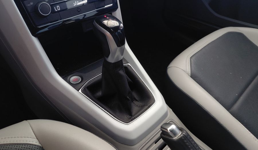 Volkswagen T-cross 1.6 HIGHLINE AT Suv 2019