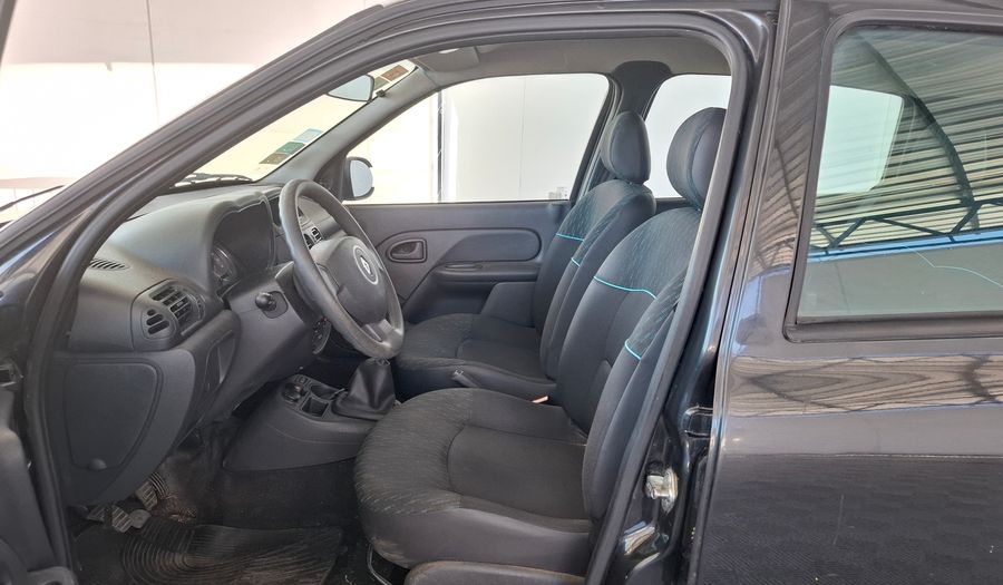 Renault Clio 1.1 CONFORT PACK Hatchback 2015