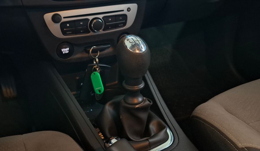 Renault Fluence 2.0 LUXE Sedan 2016