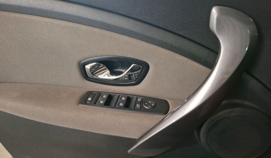 Renault Fluence 2.0 LUXE Sedan 2016