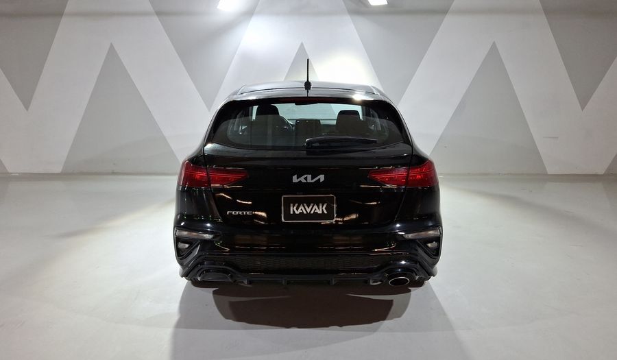 Kia Forte 2.0 EX IVT Hatchback 2022