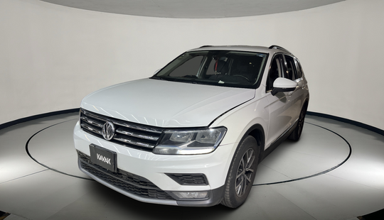 Volkswagen • Tiguan