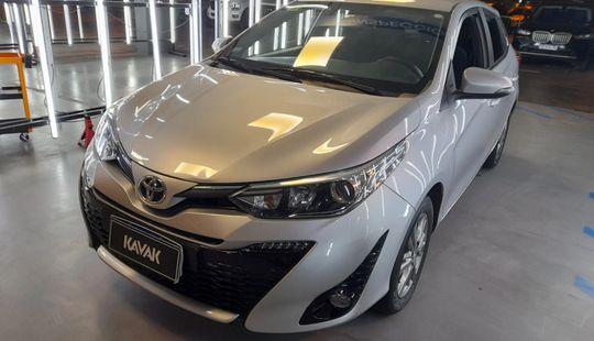 Toyota • Yaris