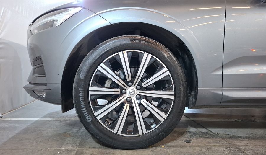 Volvo Xc60 2.0 T5 MOMENTUM AUTO 4WD Suv 2020