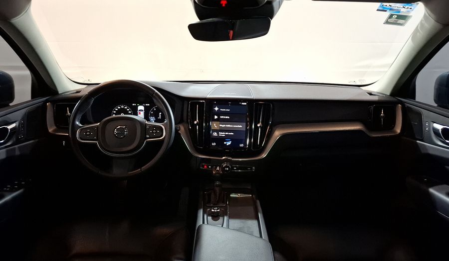 Volvo Xc60 2.0 T5 MOMENTUM AUTO 4WD Suv 2020