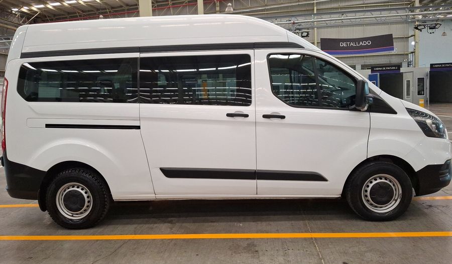 Ford Transit 2.2 DIESEL PASAJEROS LARGA A/A Van 2019