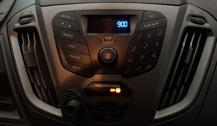 Ford Transit 2.2 DIESEL PASAJEROS LARGA A/A Van 2019