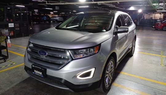 Ford • Edge