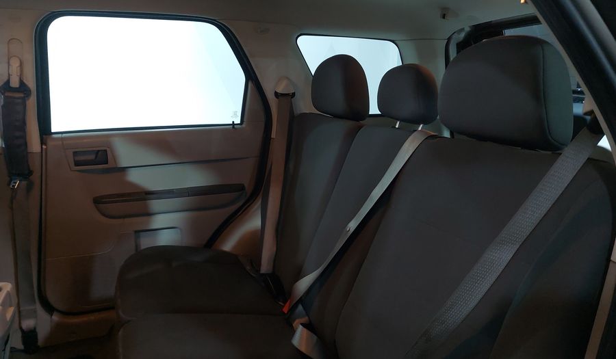 Ford Escape 2.5 XLS I4 AT Suv 2012