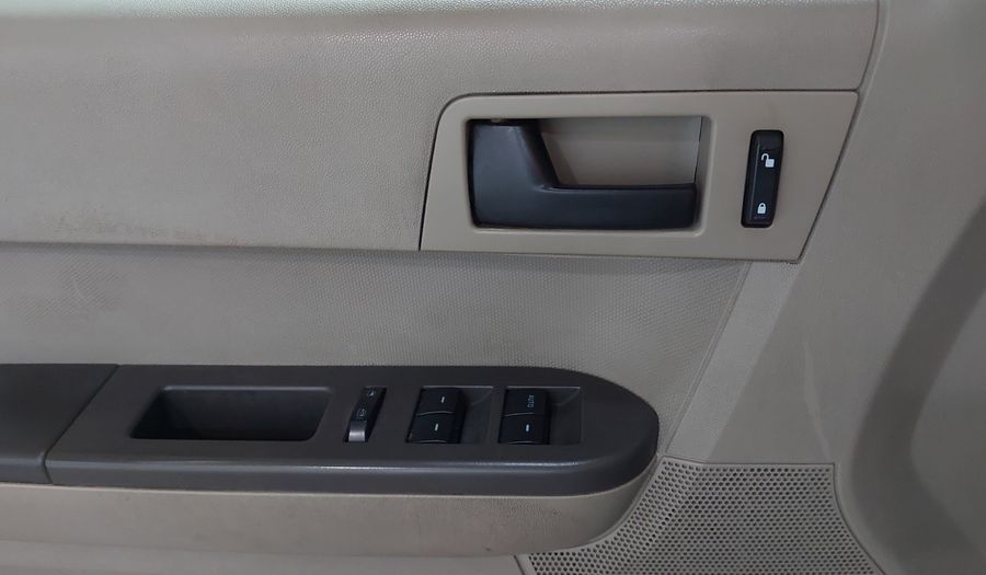 Ford Escape 2.5 XLS I4 AT Suv 2012