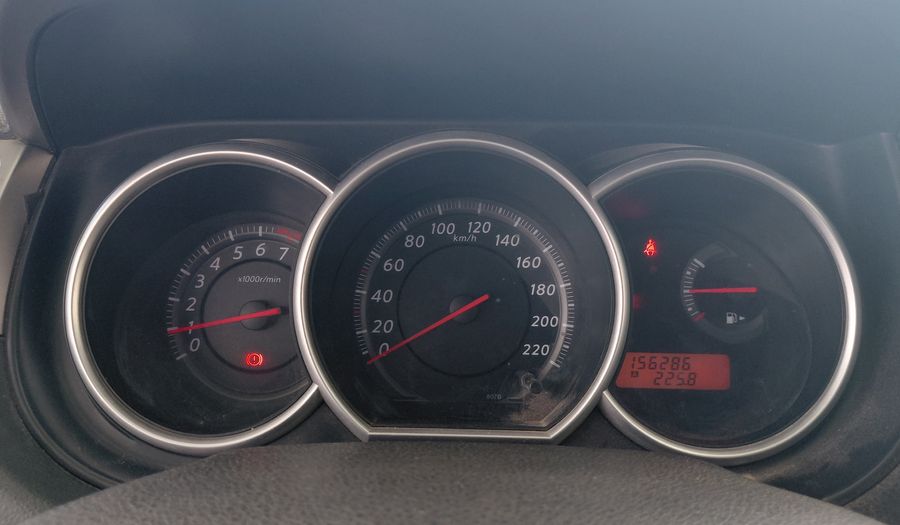 Nissan Tiida ACENTA Hatchback 2010