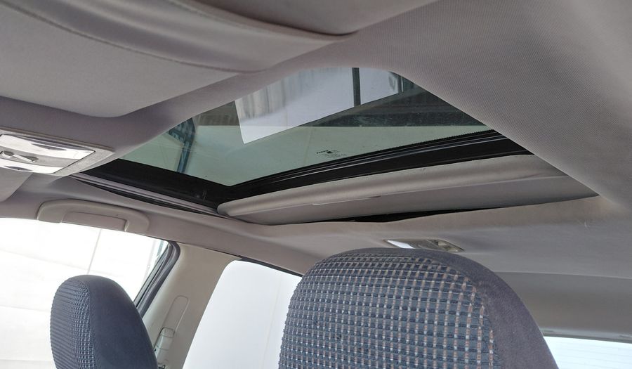 Nissan Tiida ACENTA Hatchback 2010