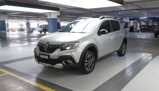 Renault • Sandero