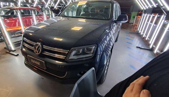 Volkswagen • Amarok