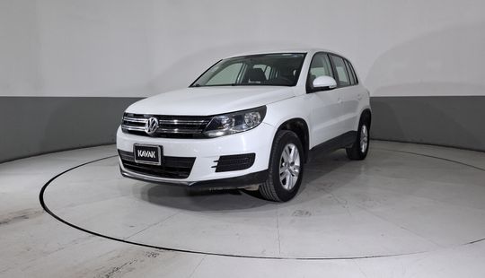 Volkswagen • Tiguan