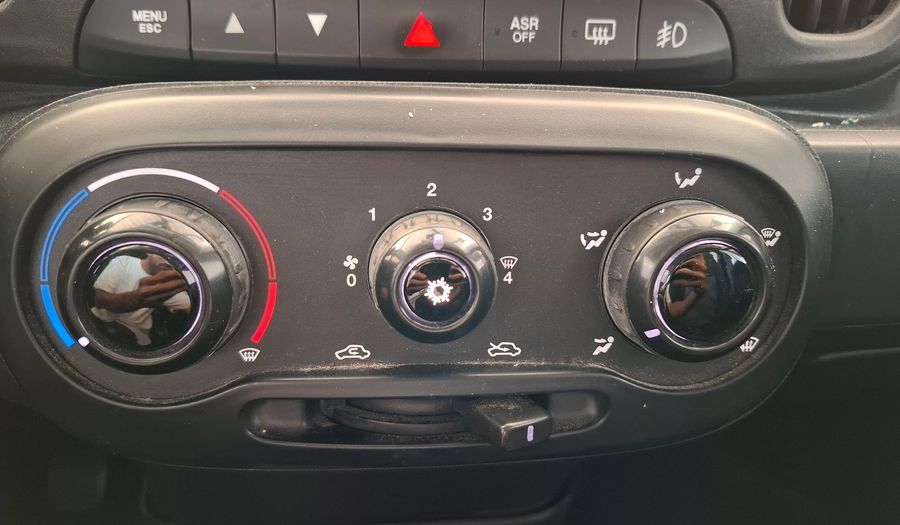 Fiat Mobi 1.0 LIKE Hatchback 2022