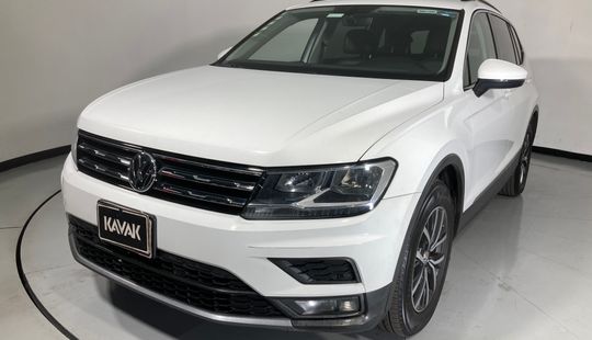 Volkswagen • Tiguan